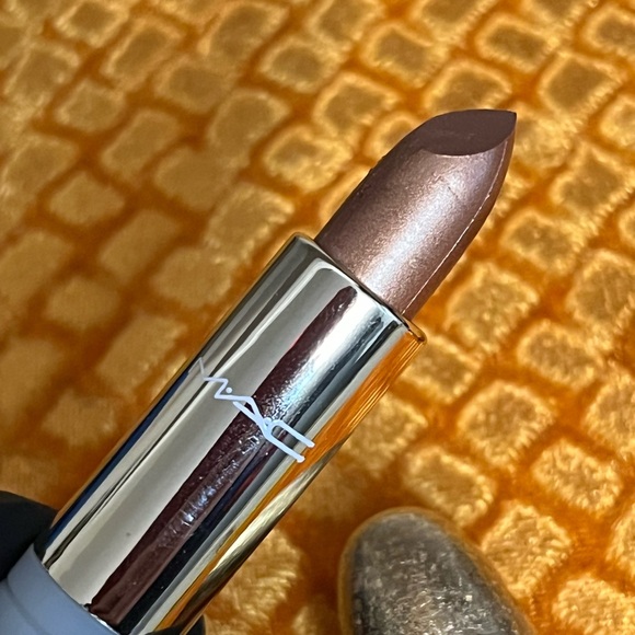 MAC FROST  LIPSTICK  ~ SHIMMER & SPICE ~  BNIB ~ RARE ~ DISCONTINUED READ - Picture 3 of 4